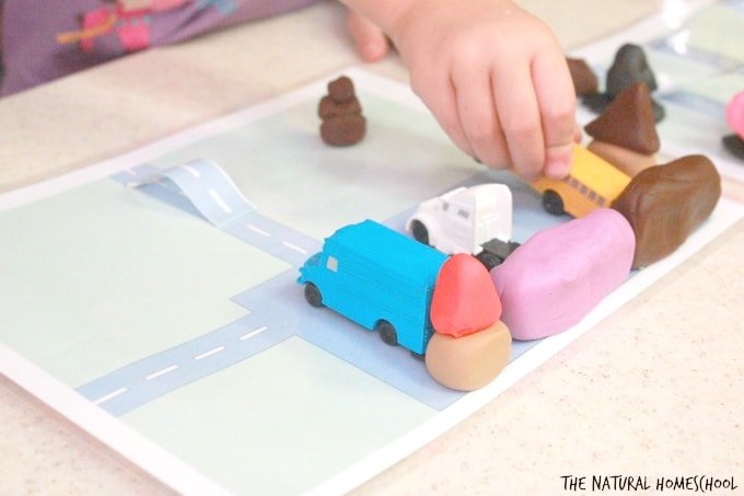 Play Cars Games {Free Printables for Play Dough}
