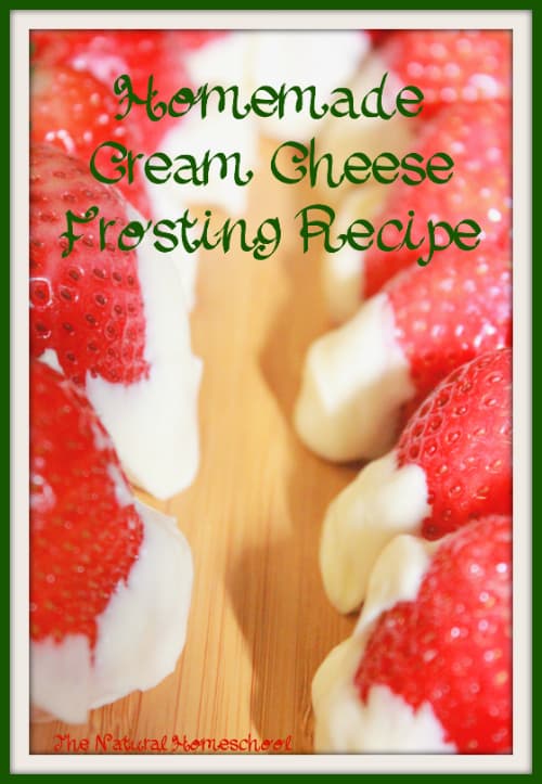 Homemade Cream Cheese Frosting Recipe {Free Printable}