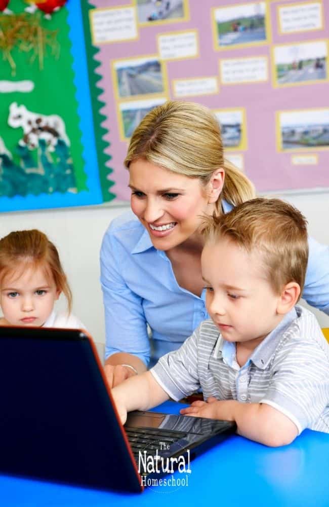 From drawing and painting to building whole animated worlds, technology gives children fresh avenues to bring their awesome visual ideas to life.